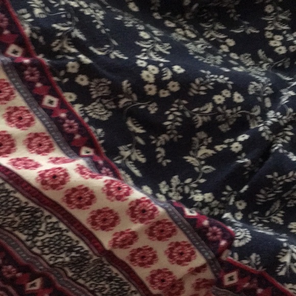 This is an Old Navy skirt! - Picture 3 of 3